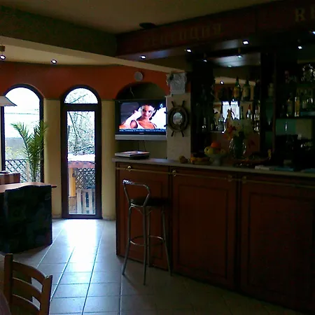 Hotel Antik 2*