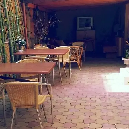 Hotel Antik 2*