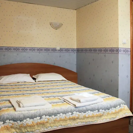 Hotel Antik 2*